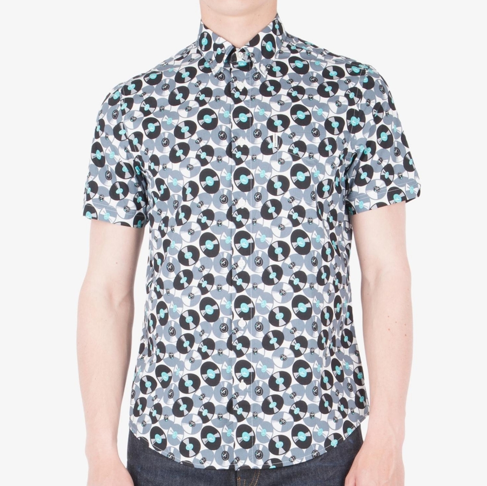 Ben Sherman The London Vinyl Short Sleeved, Button Up Shirt (Large)